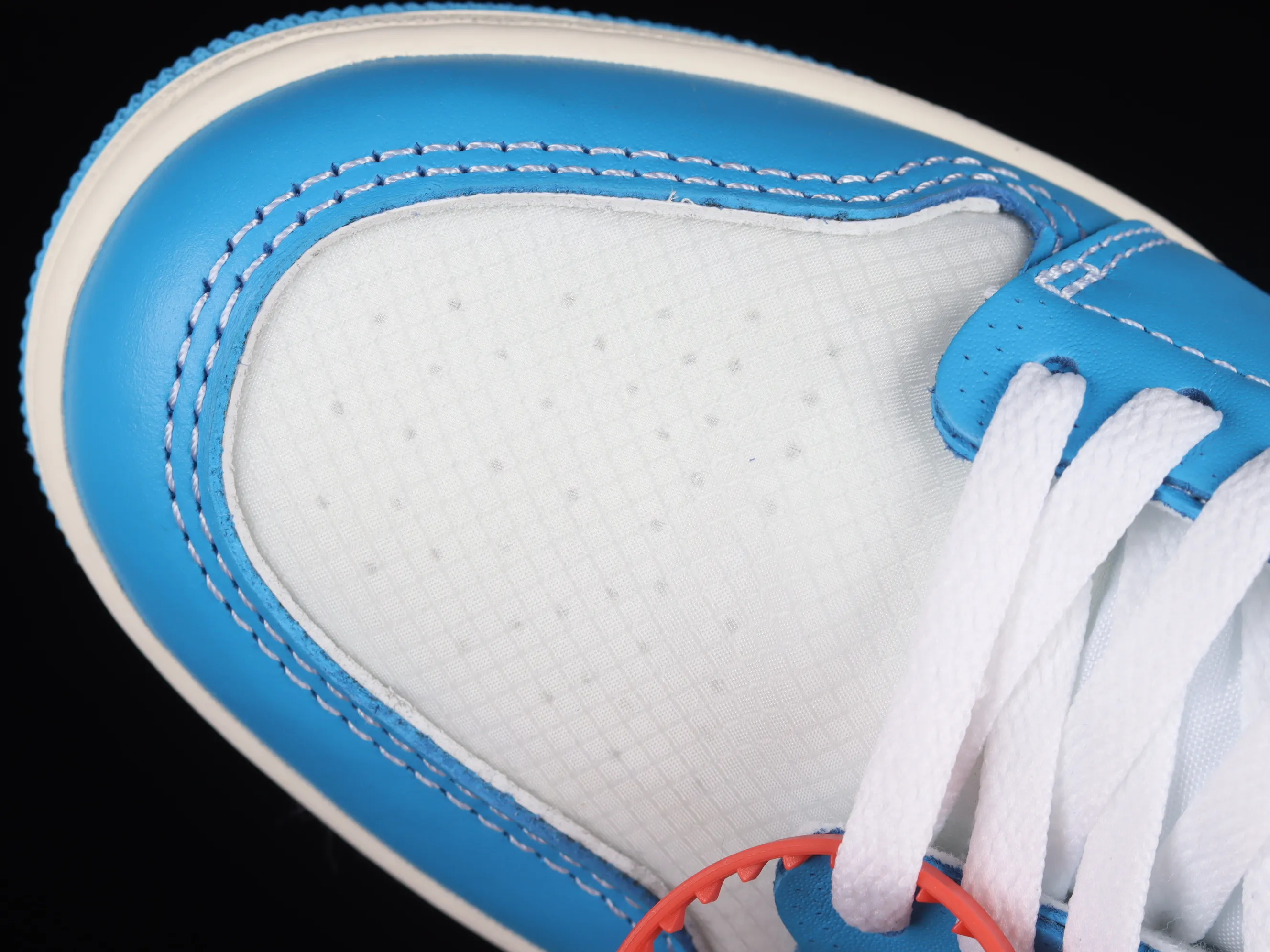 All categories Air Jordan Jordan series basketball shoes Air Jordan 1 High L version Off White x Air Jordan OW AJ1 Joe 1 joint North Carolina blue high-top basketball shoes AQ0818-148